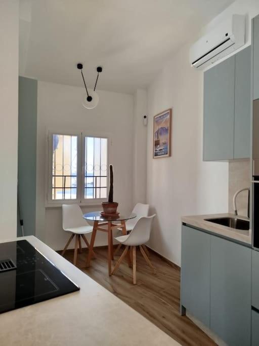 Villa Casita Junto Al Mar En El Puerto De Cabopino Marbella Esterno foto